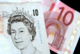 La libra continúa a la baja por el temor a un “brexit“ duro